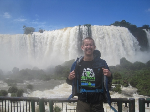 Geoff proudly displaying his Florianapolis Ironman T-shirt (gift from ‘The Ironmen’ – see Parque Nacional Los Alerces, Argentina)